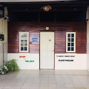 Stop @melaka Guest house